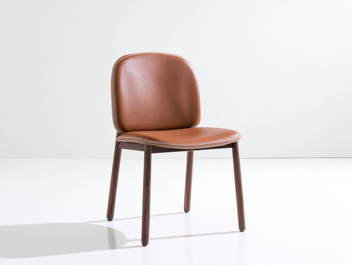 Chaise de salle à manger en cuir 49x51x82 cm - marron cognac et bois foncé - design contemporain pour salle à manger