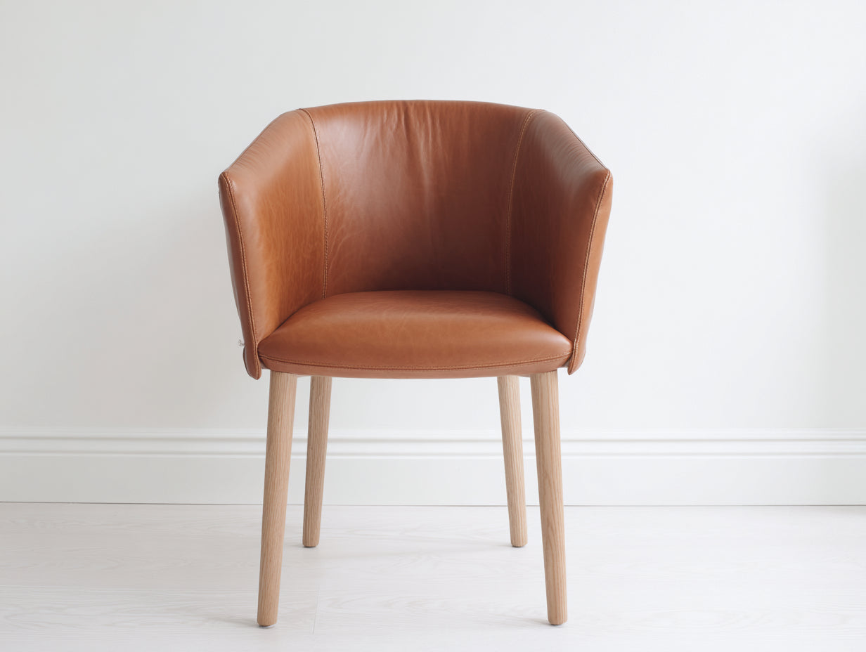 Chaise de salle à manger en cuir 58x54x82 cm - marron cognac et bois clair - design moderne pour salle à manger